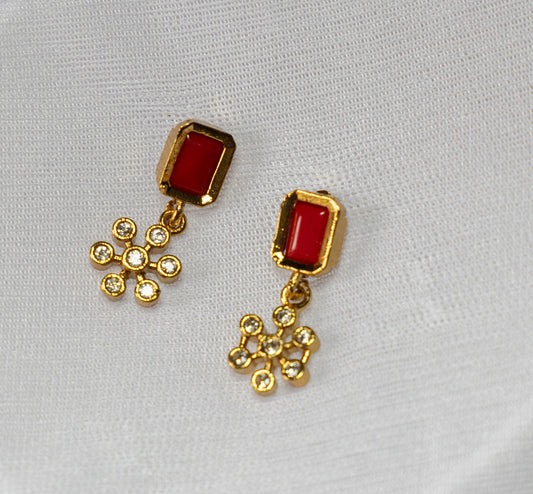 Antique gold earring