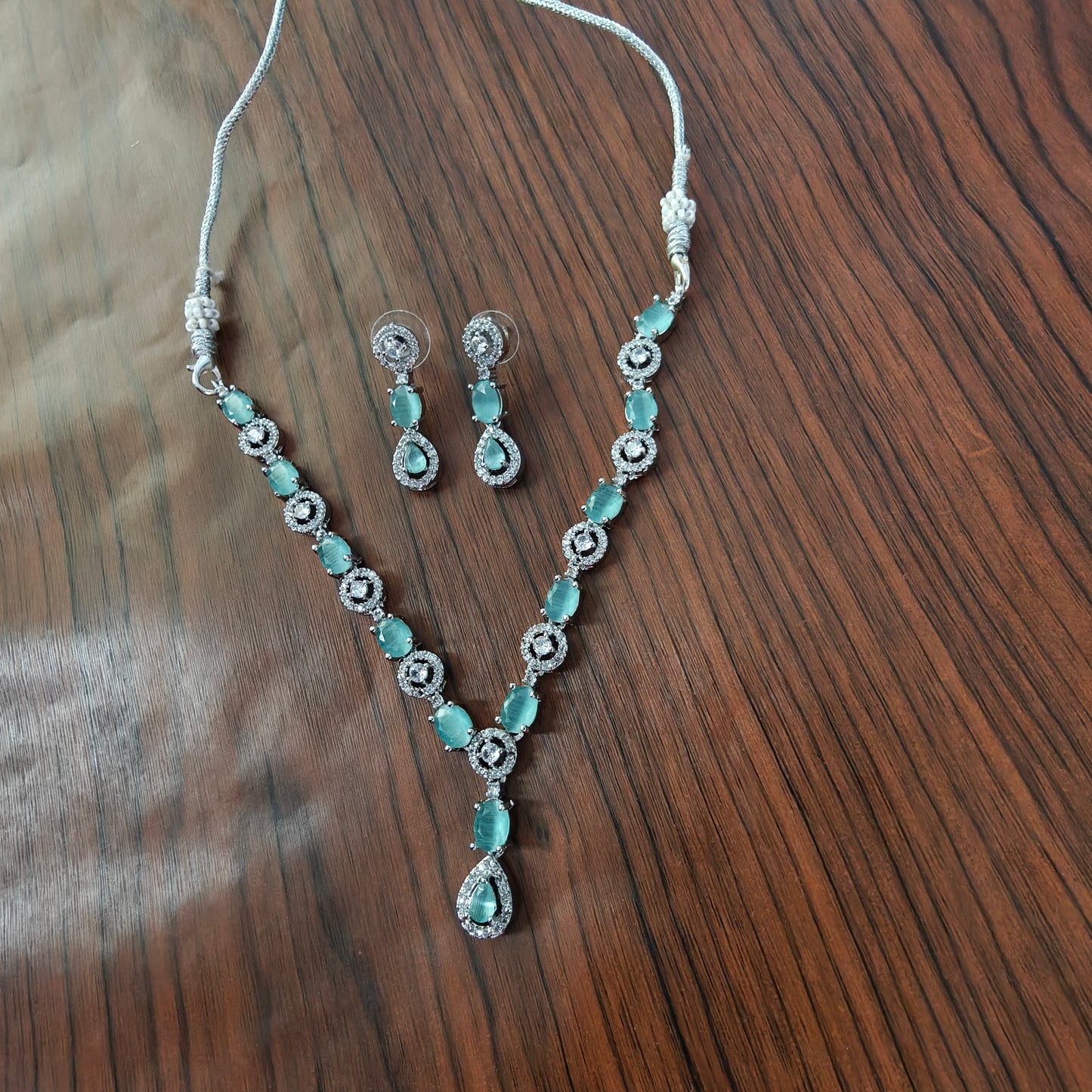 ad jewellery set