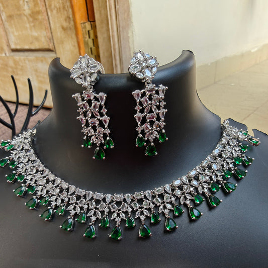 Emerald Grace Necklace Set