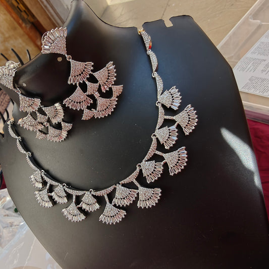 Silver necklace and earring set