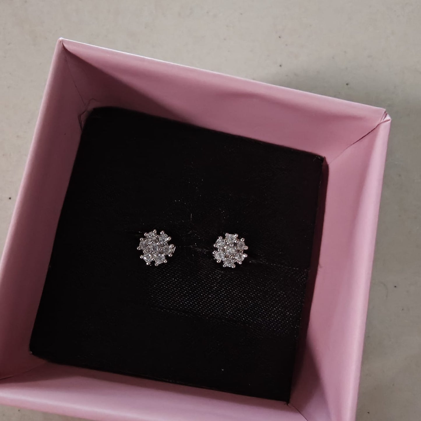 Noorbud Studs
