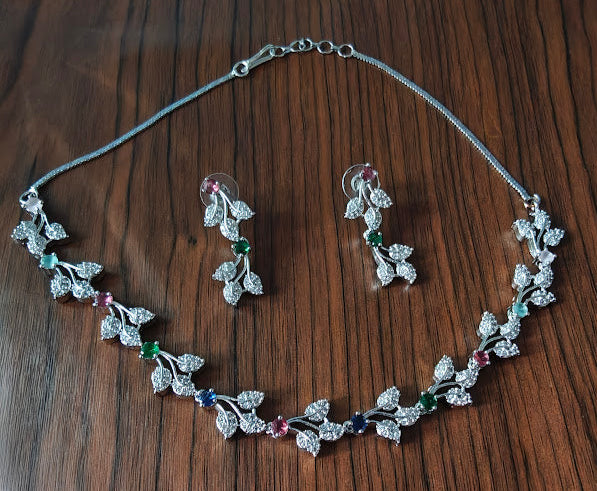 Classic Tricolor Necklace Set
