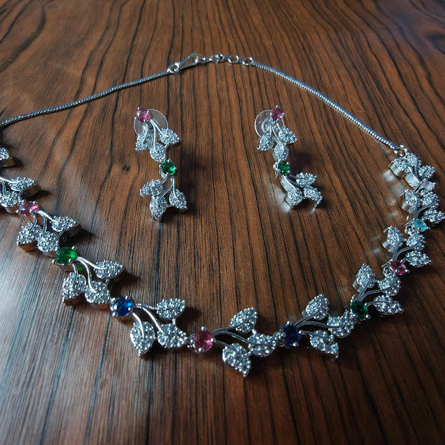 Classic Tricolor Necklace Set