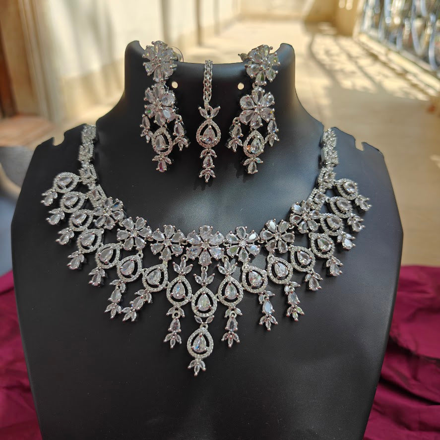 Royal Cascade Necklace Set
