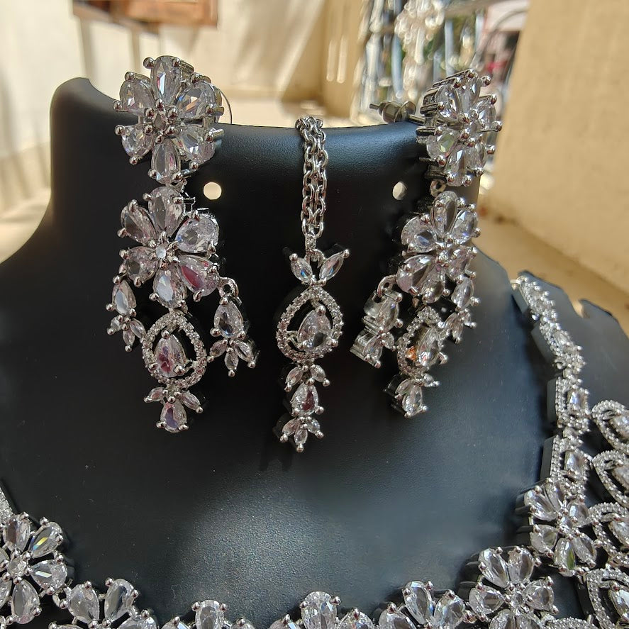 Royal Cascade Necklace Set