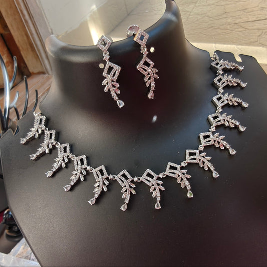 Latest party wear necklace
