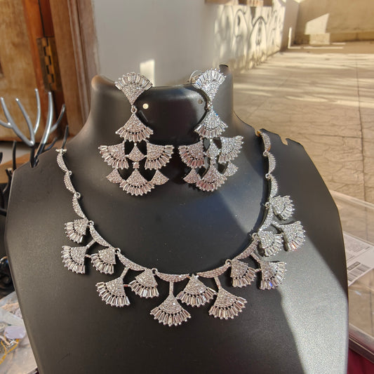 Silver necklace and earring set