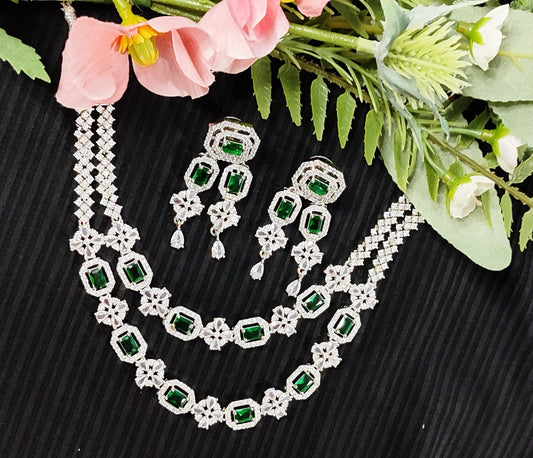 Festive green necklace set